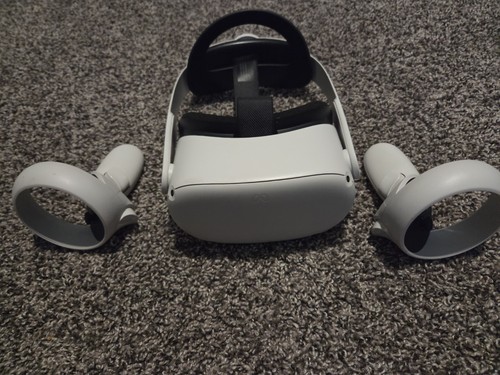 Oculus quest controllers - 2, w/