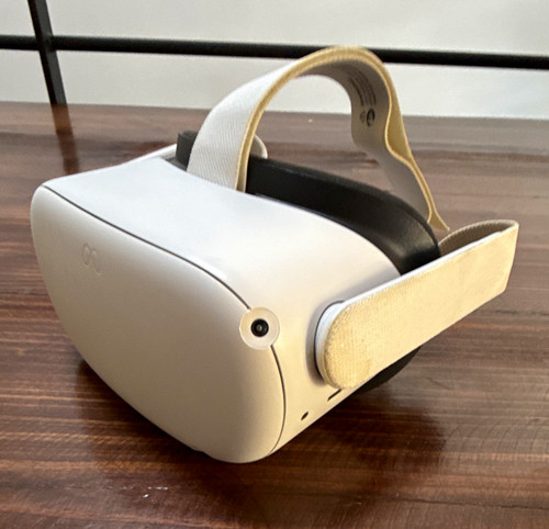 Meta quest headset - meta,
